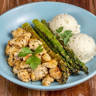 Chicken Breast with Mashed Potatoes & Asparagus